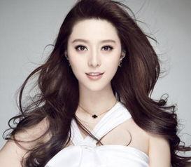 明星带项链图片,一窥时尚圈璀璨瞬间 第3张 明星带项链图片,一窥时尚圈璀璨瞬间 第3张