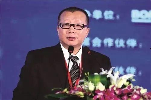 刘凯的背景,从基层奋斗者到行业领军者的蜕变之路 第3张 刘凯的背景,从基层奋斗者到行业领军者的蜕变之路 第3张