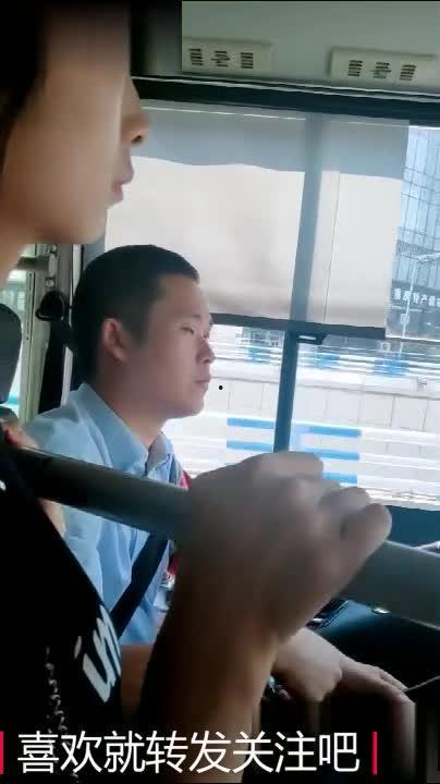 娱乐圈的公共汽车,揭秘明星们的公共汽车生活 第3张 娱乐圈的公共汽车,揭秘明星们的公共汽车生活 第3张